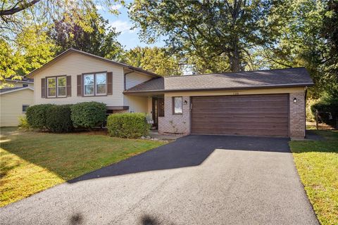 136 Dorian Lane Rochester NY 14626