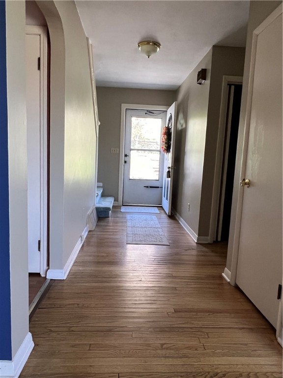 204 Parkwood Avenue, Elmira, New York image 6