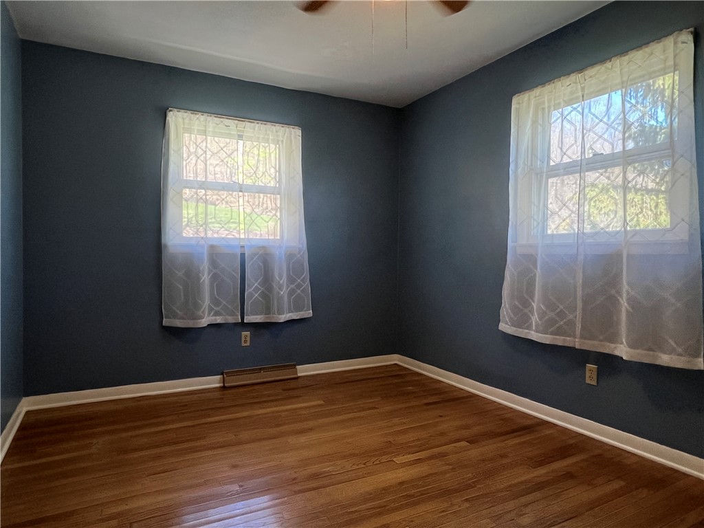 204 Parkwood Avenue, Elmira, New York image 14