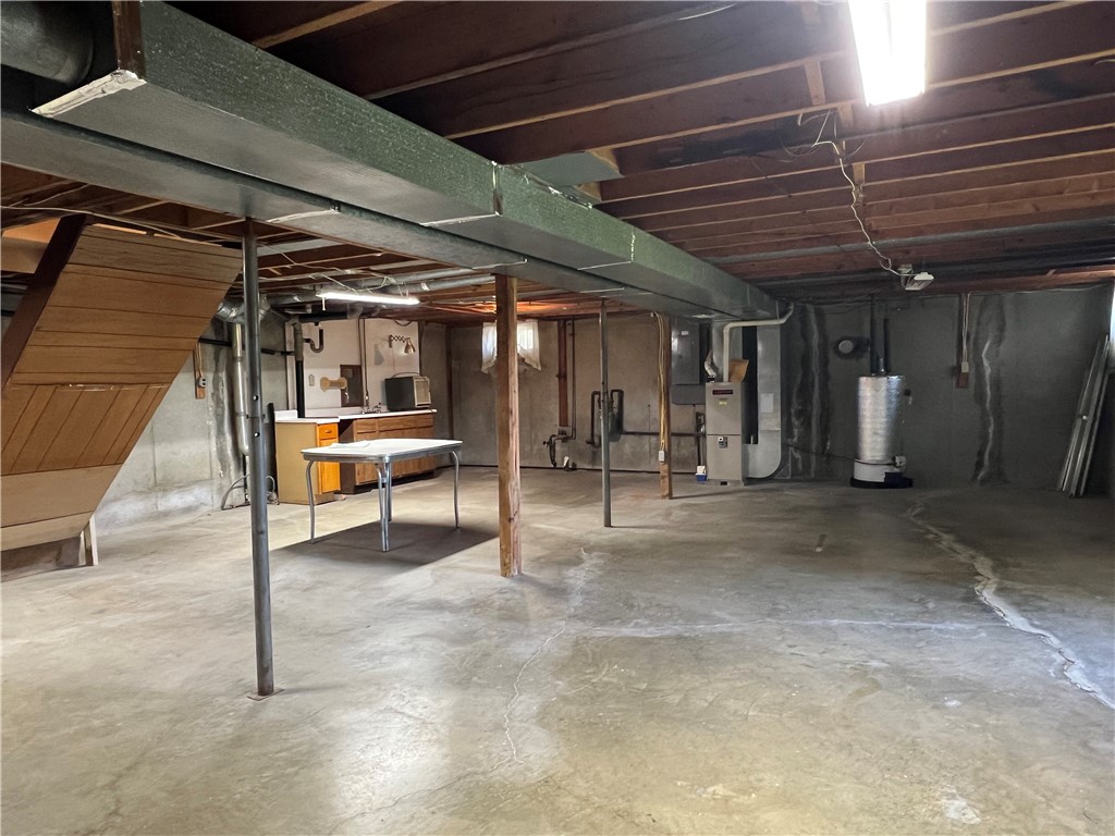 204 Parkwood Avenue, Elmira, New York image 22