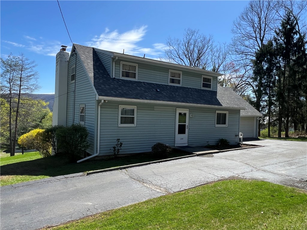 204 Parkwood Avenue, Elmira, New York image 2
