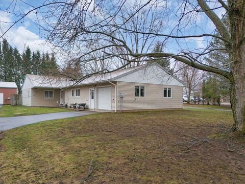 Homes For Sale - 1740 Kenyon Road<br/> Wayne County, Ontario, NY 14519