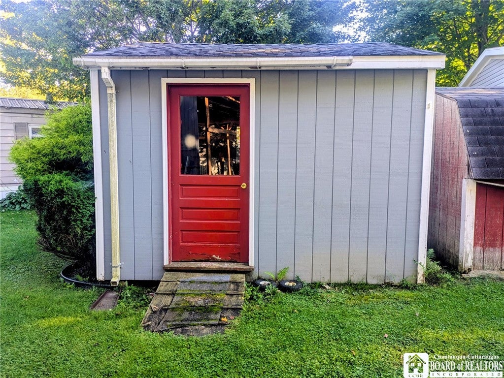51 Brookside