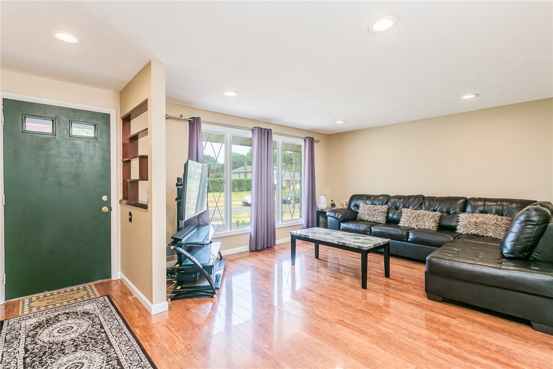 62 Frandee Lane, Greece, New York image 4