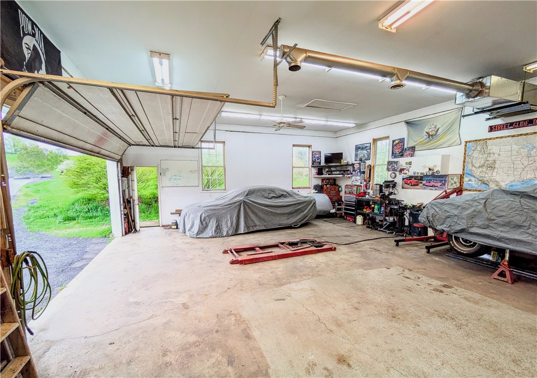 1403 Middle Road, Caledonia, New York image 41