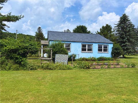 Tiny photo for 15 W End Avenue, Harpersfield, NY 12167 (MLS # R1697711)