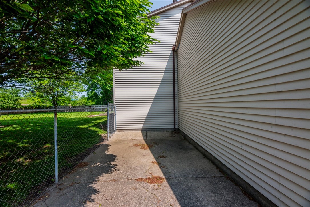 11 Brightwoods Lane, Brighton, New York image 29