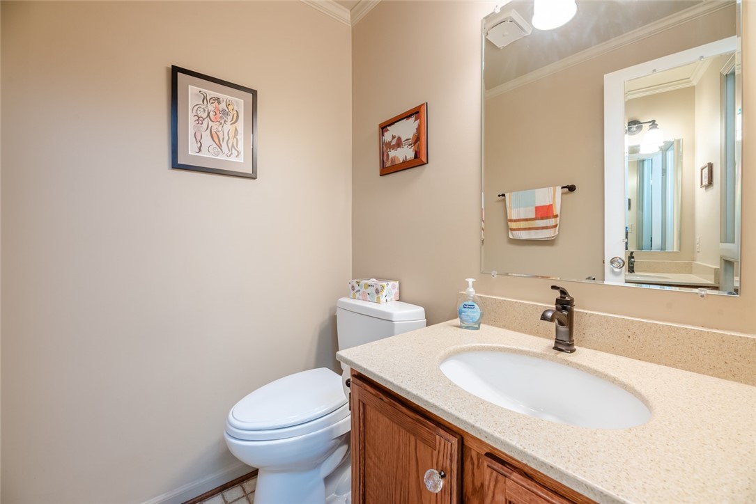 11 Brightwoods Lane, Brighton, New York image 16