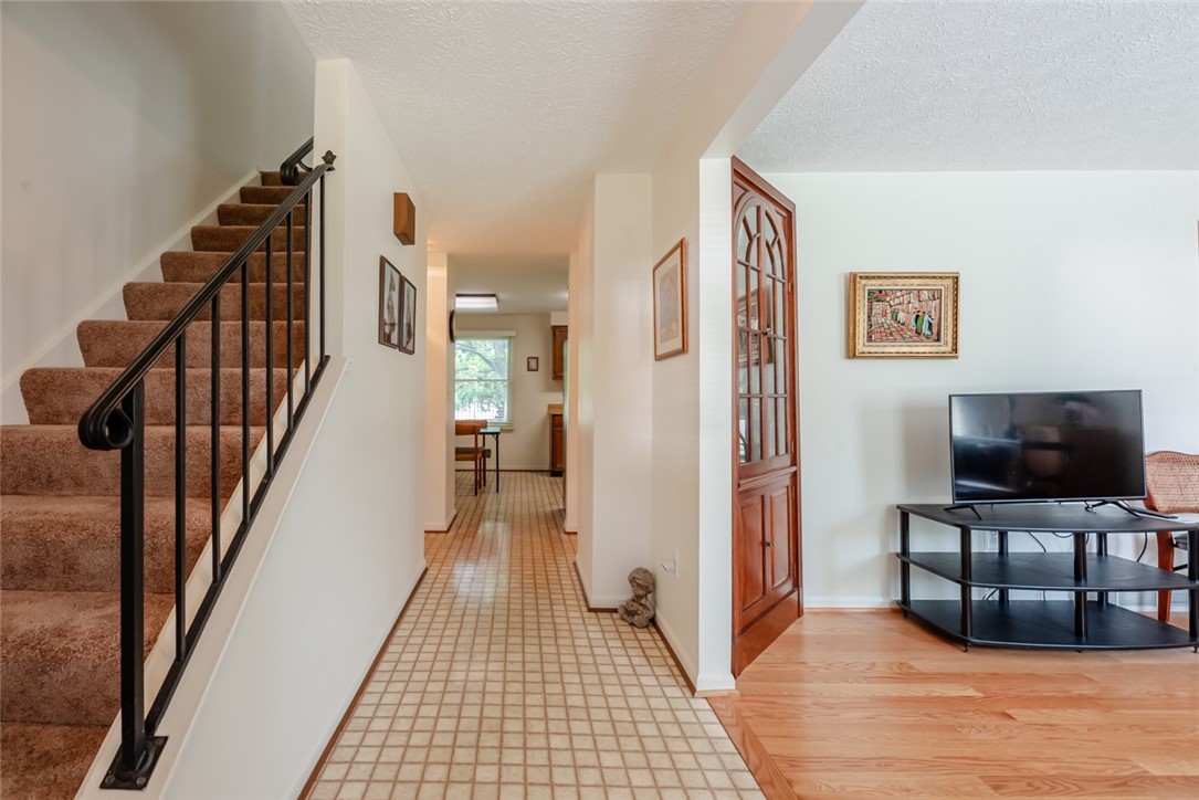 11 Brightwoods Lane, Brighton, New York image 5