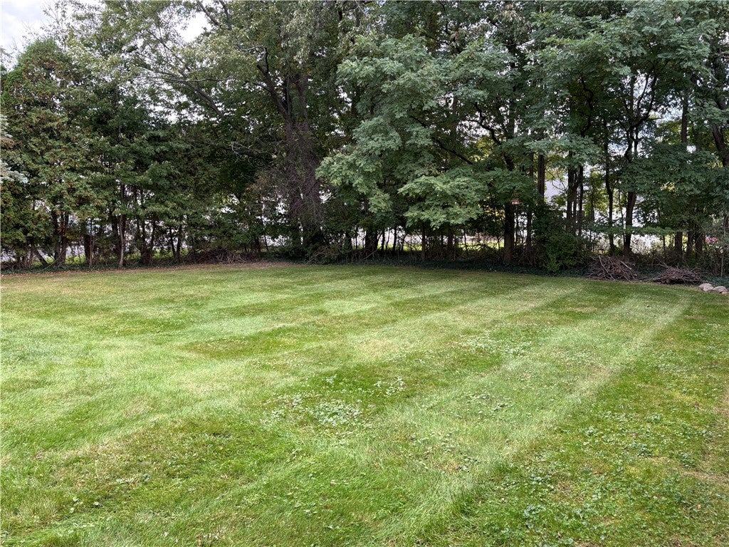 26 Sanders Farm Drive