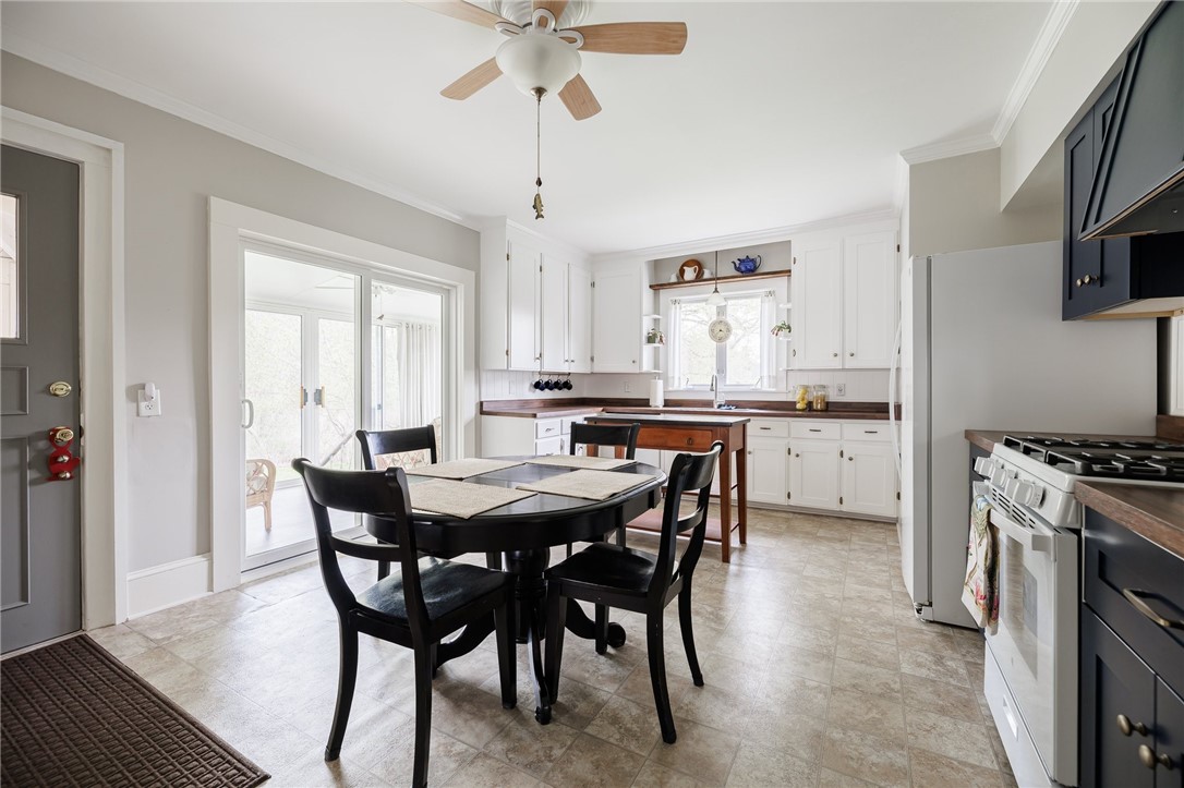 7770 Hamilton Street, Williamson, New York image 16
