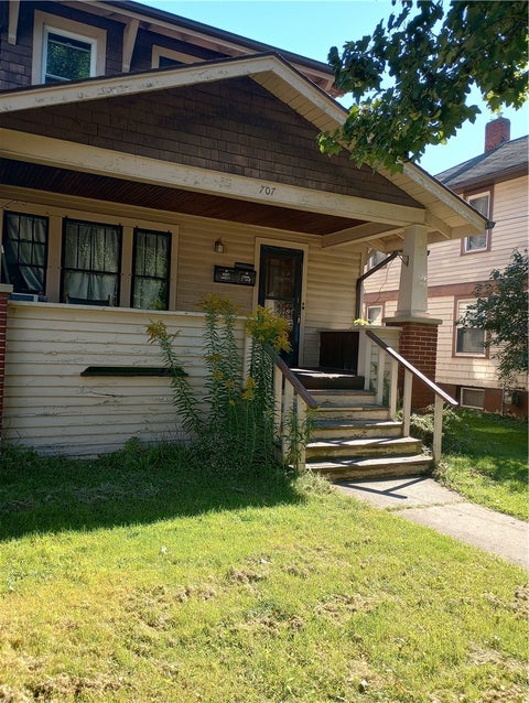 Photo of 707 Southport Street #Upper, Elmira City, NY 14904 (MLS # R1717408)