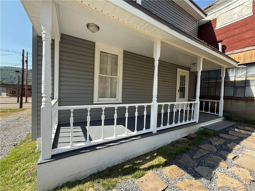 200 E Main Street