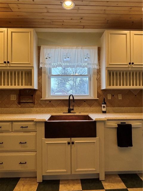 Tiny photo for 510 Greeves Street, Kane Boro, PA 16735 (MLS # R1660101)