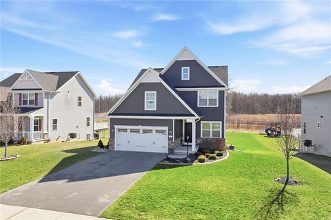 Homes For Sale - 35 Harvest Ridge Trail<br/> Monroe County, Henrietta, NY 14586