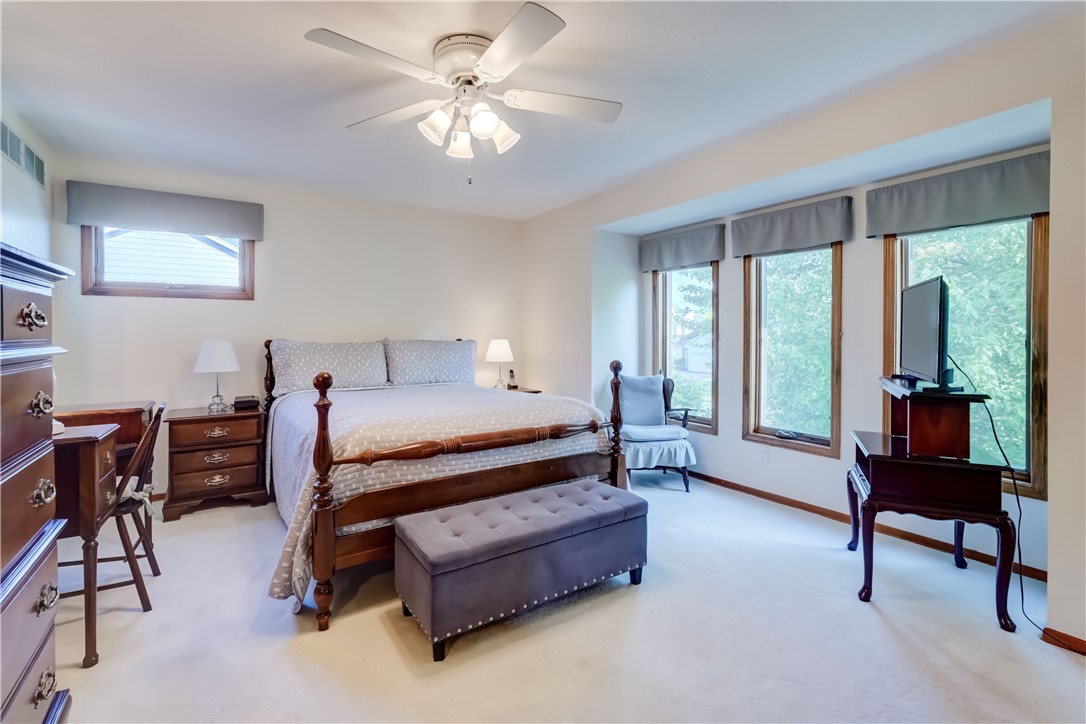 144 Wood Run, Greece, New York image 16