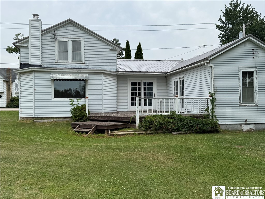 5469 E Lake Road