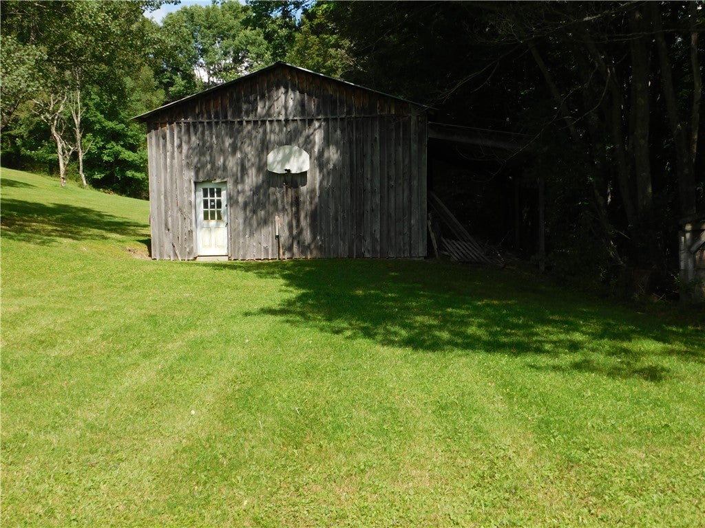 112 Maple Valley Road