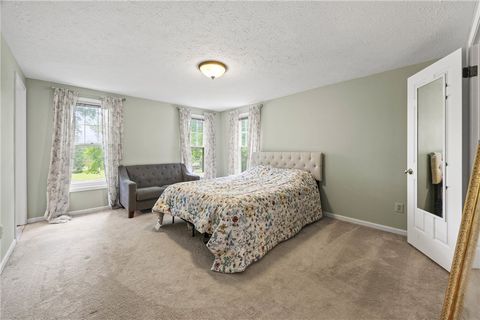 Tiny photo for 32 Summit Oaks, Pittsford, NY 14534 (MLS # R1689969)