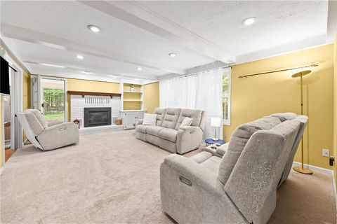 Tiny photo for 32 Summit Oaks, Pittsford, NY 14534 (MLS # R1689969)