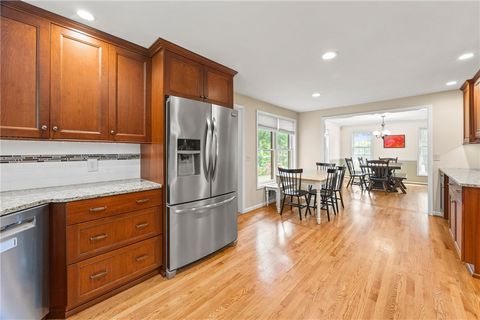Tiny photo for 32 Summit Oaks, Pittsford, NY 14534 (MLS # R1689969)