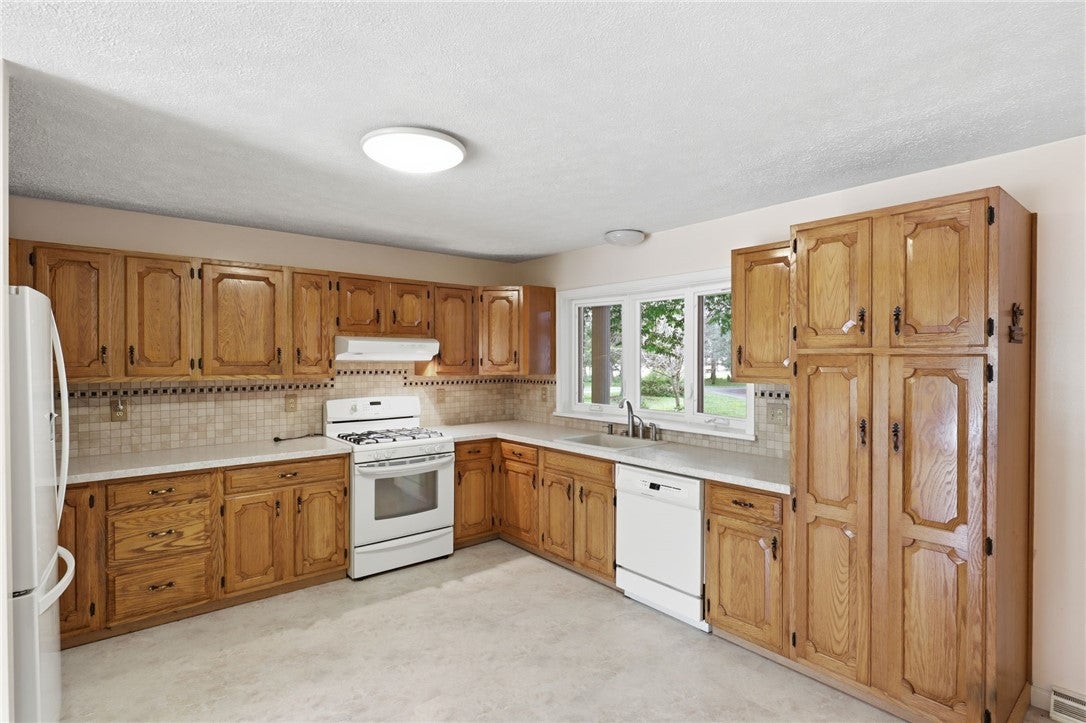 1011 Mile Square Road