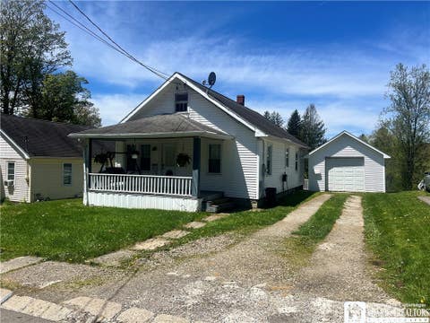 Homes For Sale - 31 S Franklin Street<br/> Allegany County, Wellsville, NY 14895