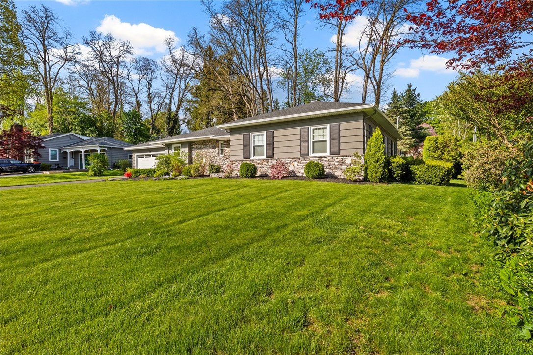 140 Overbrook Rd Rd, Pittsford, New York image 3