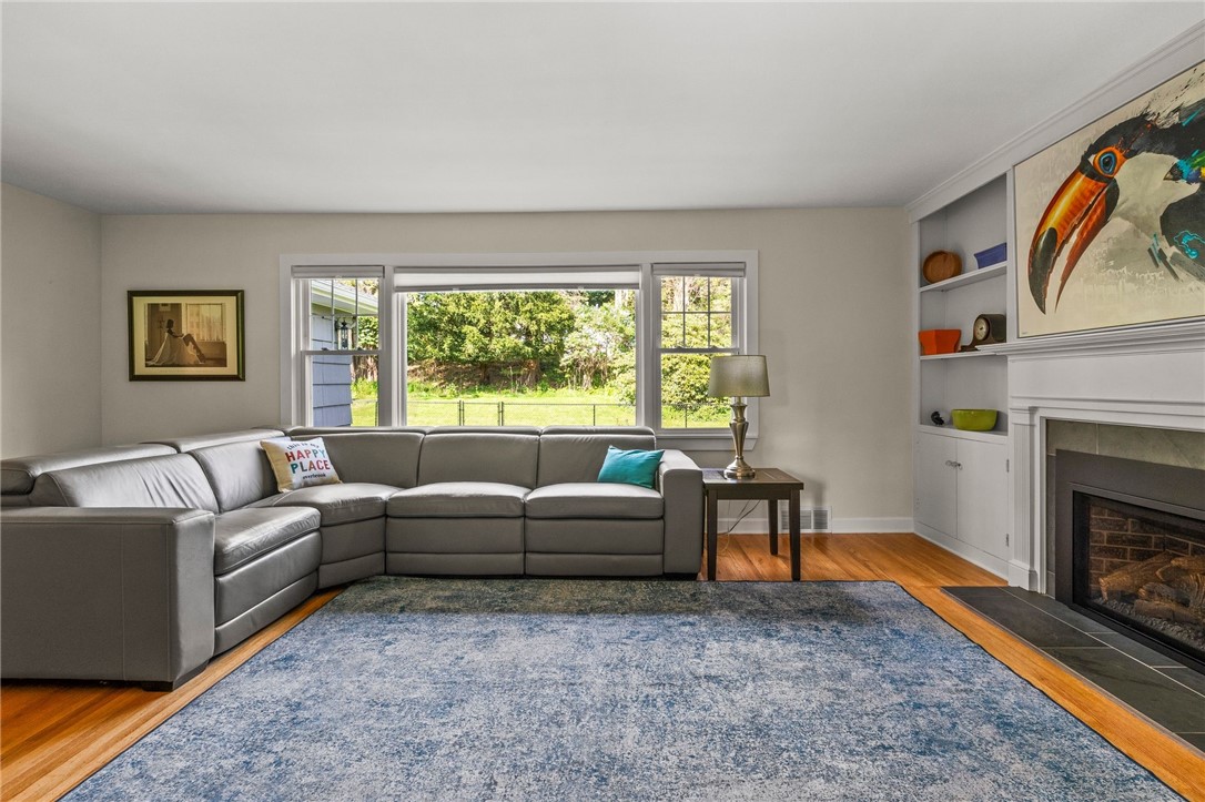 140 Overbrook Rd Rd, Pittsford, New York image 5