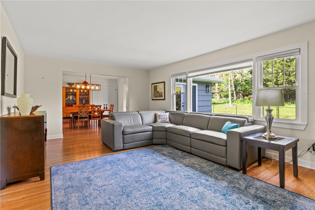 140 Overbrook Rd Rd, Pittsford, New York image 6