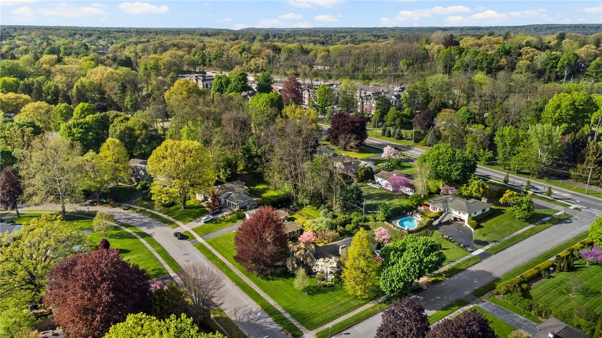 140 Overbrook Rd Rd, Pittsford, New York image 45