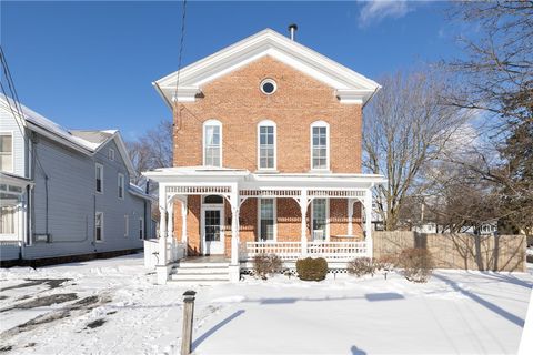 41 Holley Street Lyons NY 14489