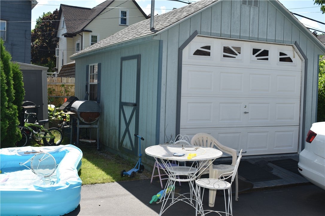 116 Woodbine Avenue