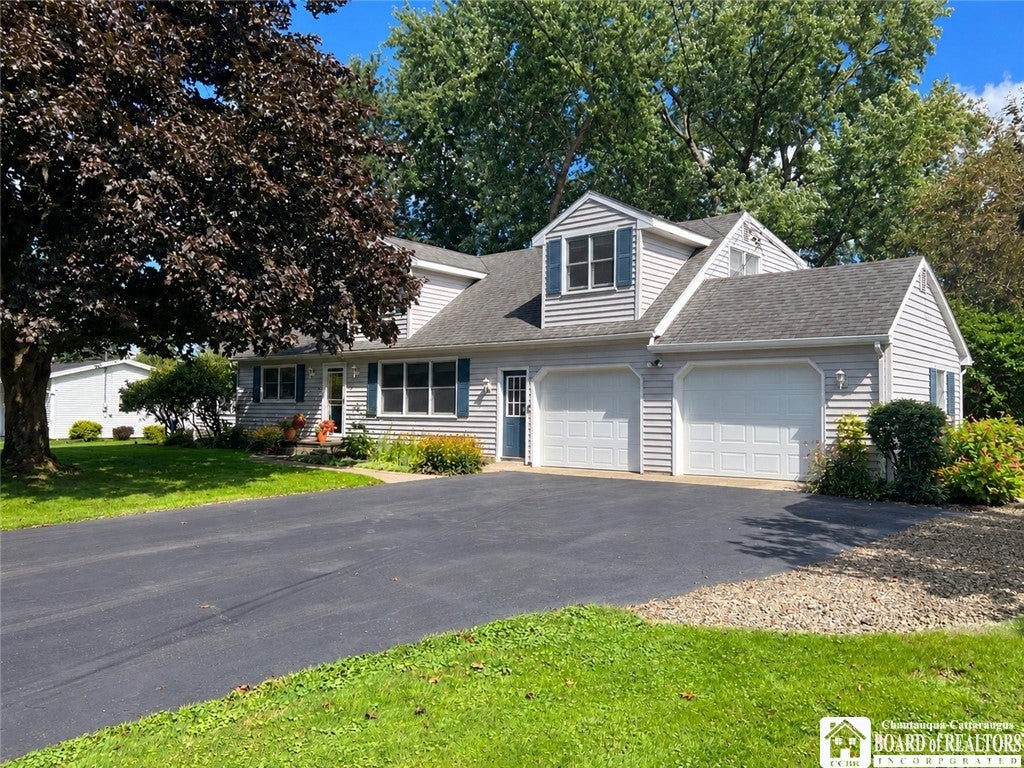 25 Valley View Drive