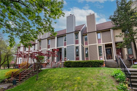 Townhouse For Sale - 130 Adams Street<br/> Monroe County, Rochester, NY 14608