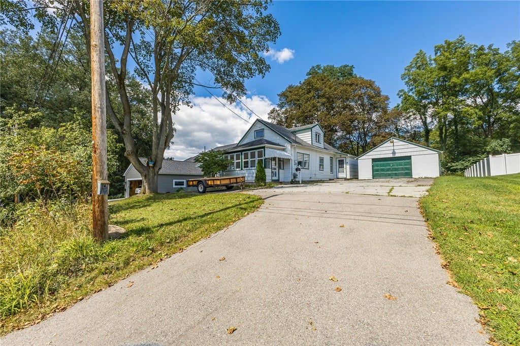 Photo of 17 High Street, Pittsford, NY 14534 (MLS # R1713512)