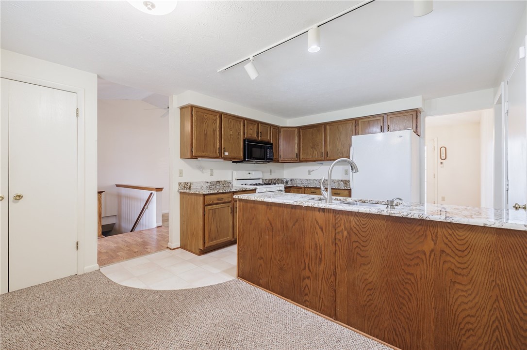 281 Guinevere Drive, Greece, New York image 18