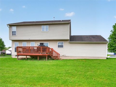 Tiny photo for 84 Goldfinch Drive, Henrietta, NY 14586 (MLS # R1685068)