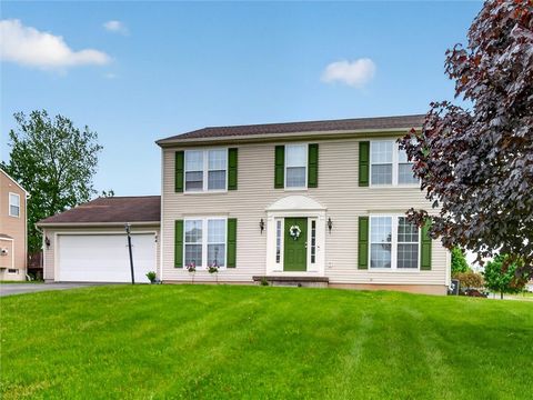 Photo of 84 Goldfinch Drive, Henrietta, NY 14586 (MLS # R1685068)