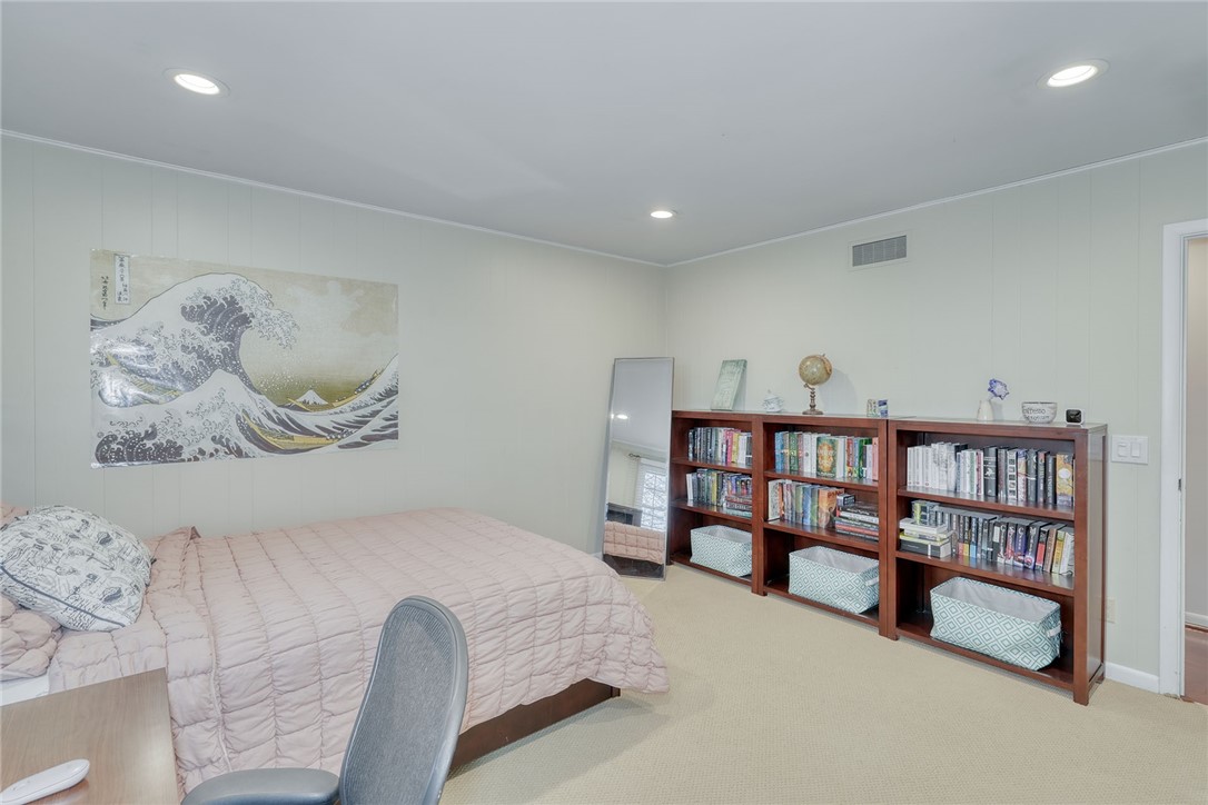 40 Runnymede Rd Road, Brighton, New York image 37