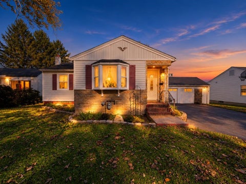 Featured picture for the property R1723196