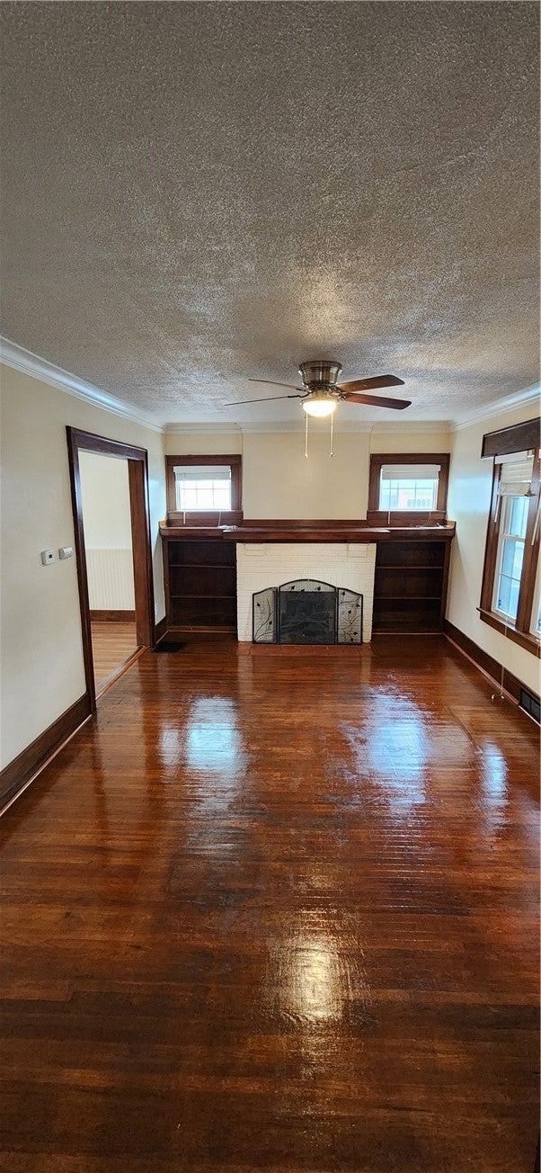 833 Glide Street