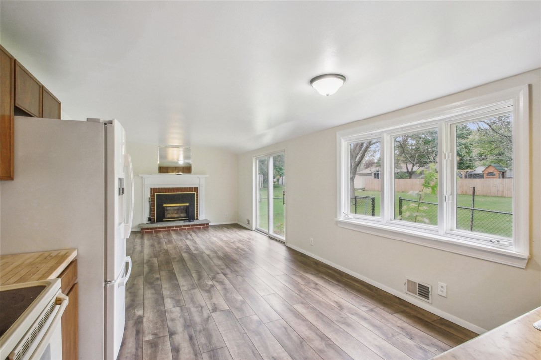 384 Courtly Circle