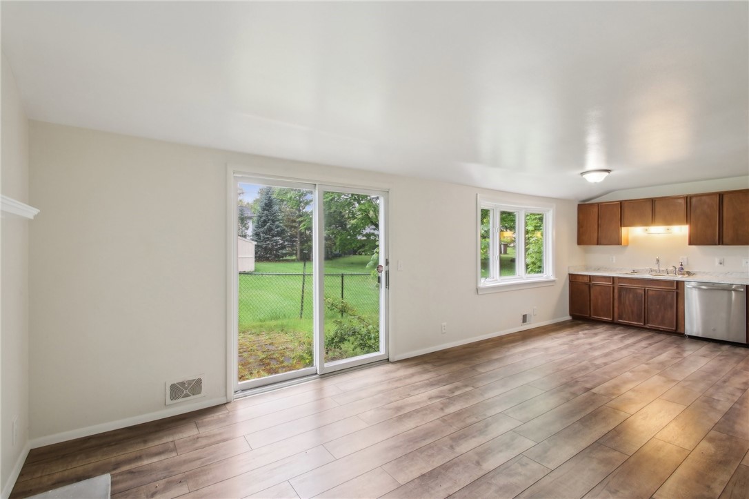 384 Courtly Circle, Greece, New York image 8