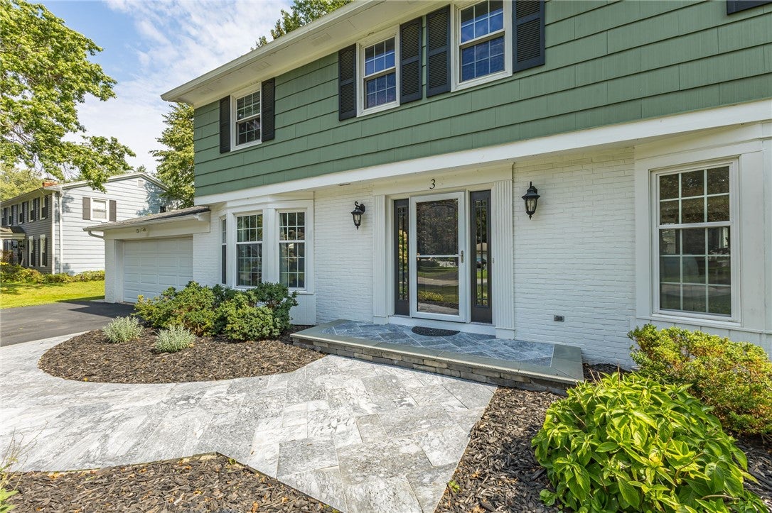 3 Rensselaer Drive