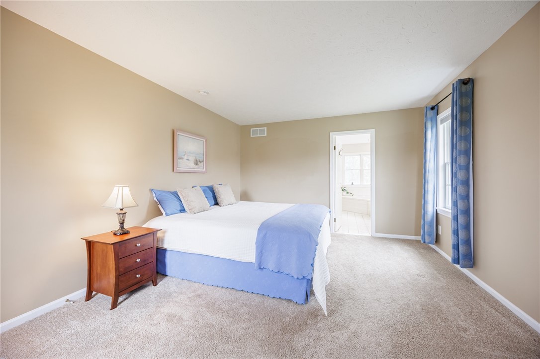 1370 Sagebrook Way, Webster, New York image 13