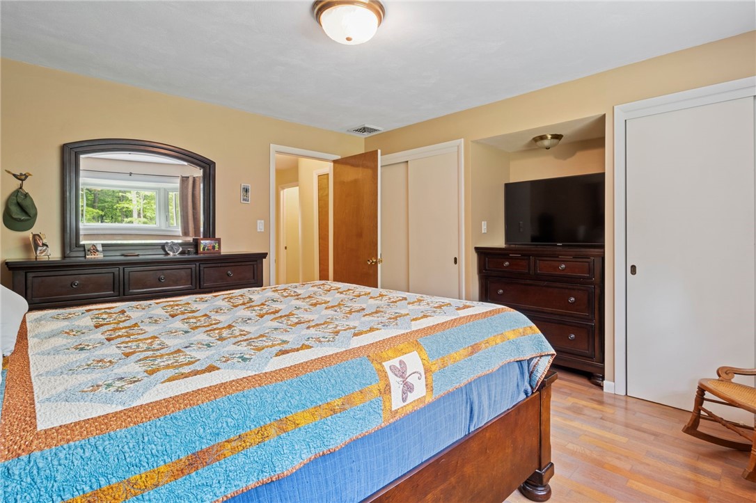 1131 Wall Road, Webster, New York image 20