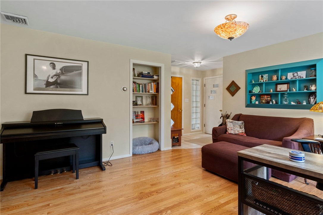 1131 Wall Road, Webster, New York image 18