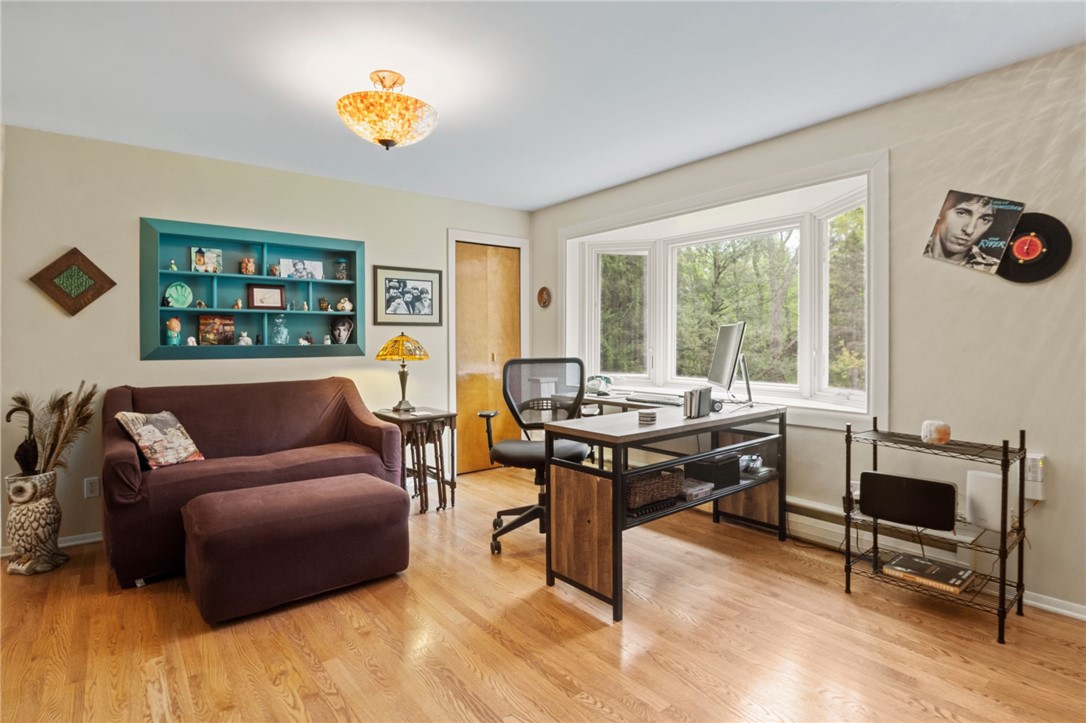 1131 Wall Road, Webster, New York image 17