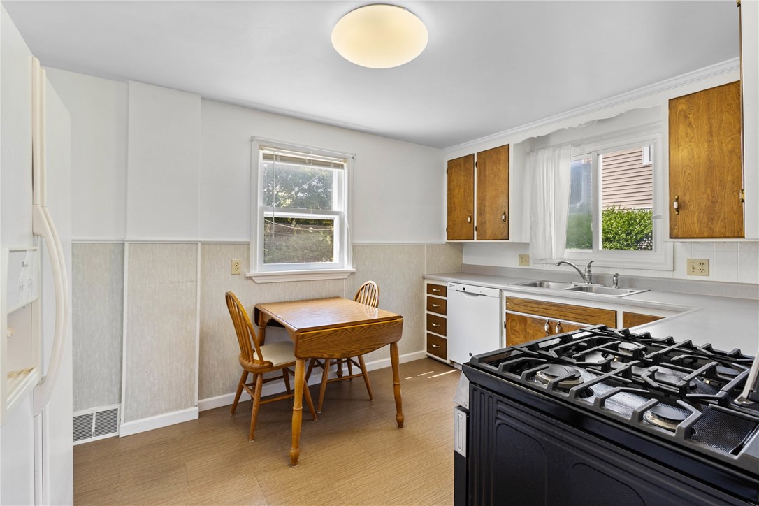 55 Heberton Road, Irondequoit, New York image 16